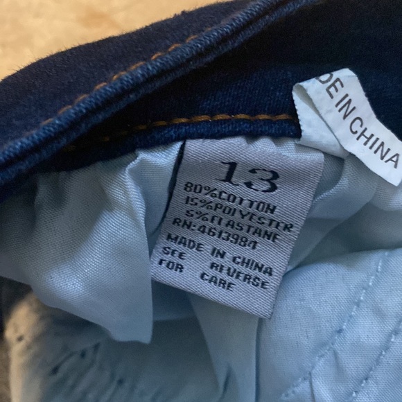 Women’s Jean Capri pants - Picture 3 of 5